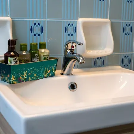 Levante Nel Colorato Porto Di Mare By Yohome 公寓 佩萨罗