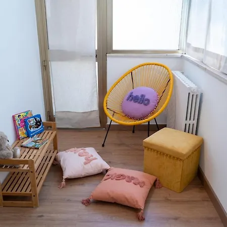 Levante Nel Colorato Porto Di Mare By Yohome 公寓 *