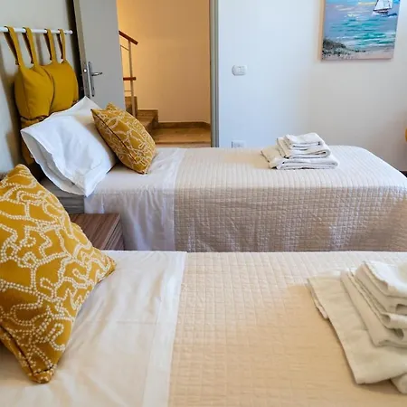 公寓 Levante Nel Colorato Porto Di Mare By Yohome *