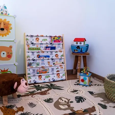 Levante Nel Colorato Porto Di Mare By Yohome Appartamento