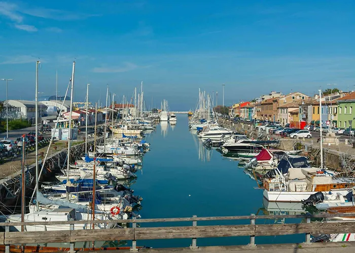 Apartment Levante Nel Colorato Porto Di Mare By Yohome