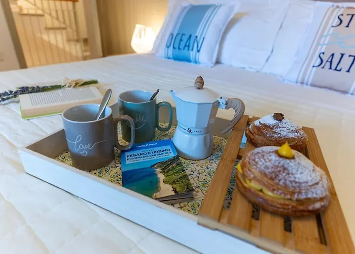 Levante Nel Colorato Porto Di Mare By Yohome Apartment *