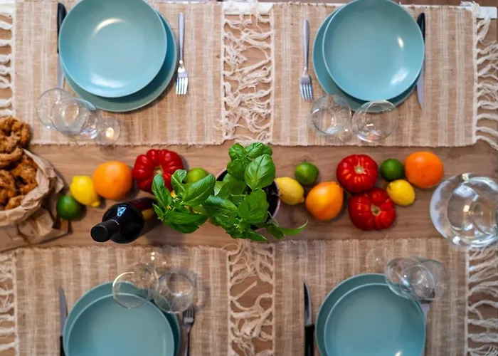 Levante Nel Colorato Porto Di Mare By Yohome *